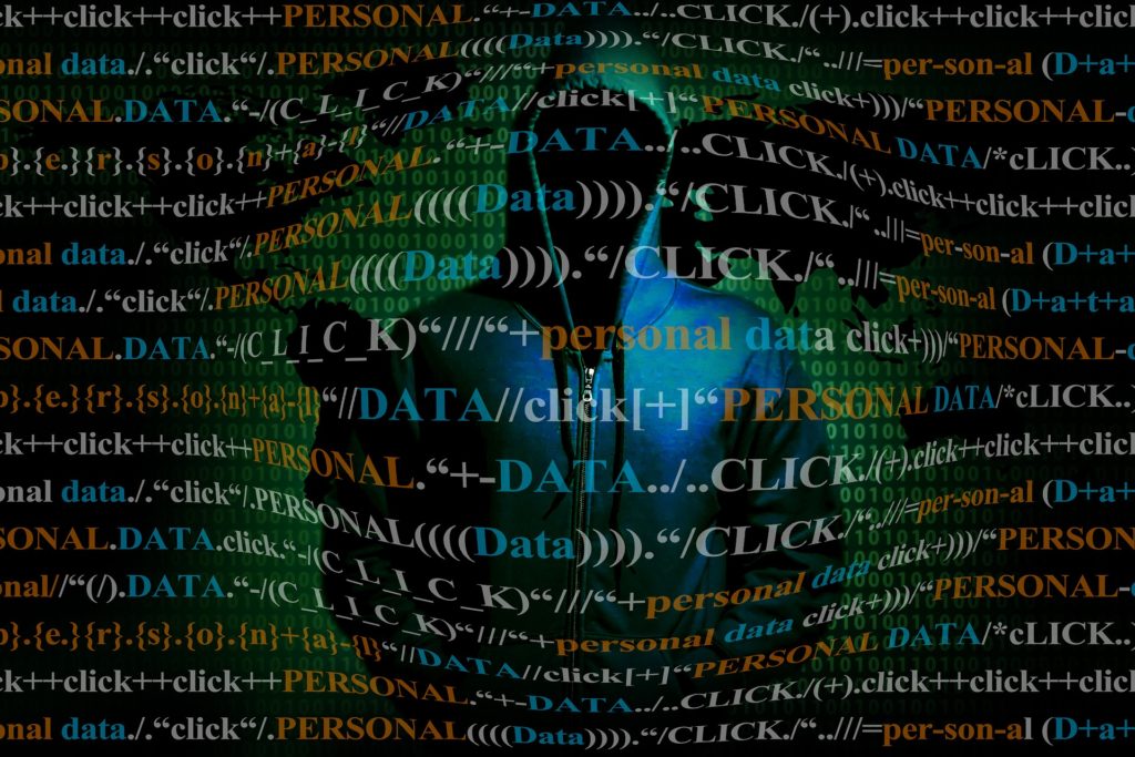 Cette illustration réalisée par intelligence artificielle ChatGPT, modèle DALL-E montre une silhouette avec une capuche et une tête sombre, le tout recouvert de lignes de code HTML. Le but est d'illustrer l'importance des datas dans l'économie de l'attention. 